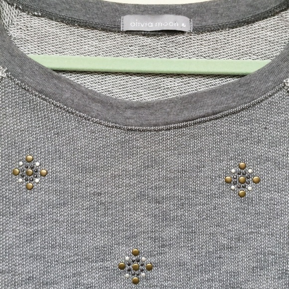 Olivia Moon Gray Top Size XL - Picture 2 of 6